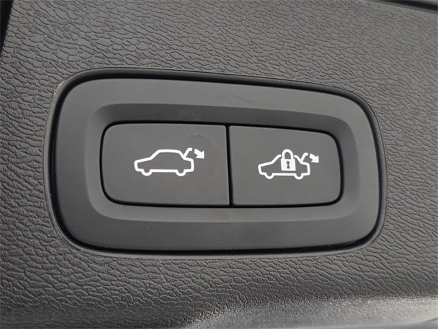 2025 Volvo XC60 B5 Core