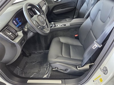 2025 Volvo XC60 B5 Core