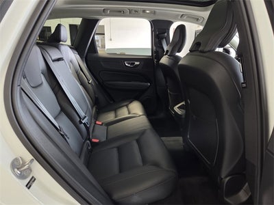 2025 Volvo XC60 B5 Core