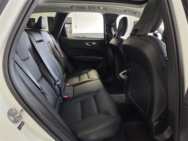 2025 Volvo XC60 B5 Core