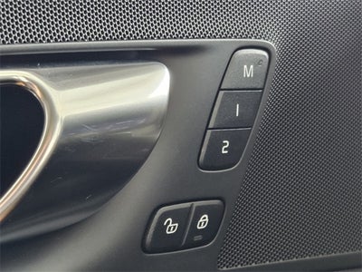 2025 Volvo XC60 B5 Core