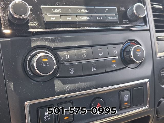 2023 Nissan Titan SV