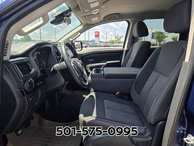 2023 Nissan Titan SV