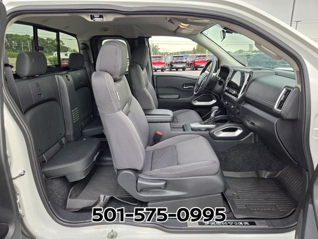 2025 Nissan Frontier SV