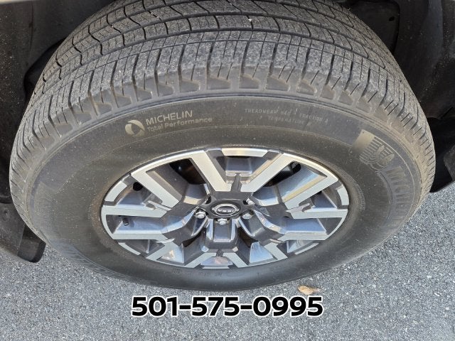 2024 Nissan Frontier SL