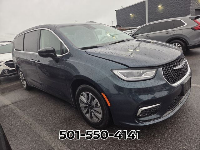 2024 Chrysler Pacifica Hybrid Select