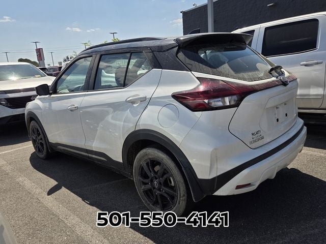 2022 Nissan Kicks SR