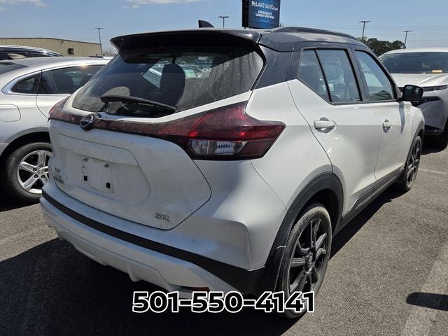 2022 Nissan Kicks SR