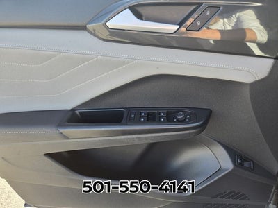 2024 Volkswagen Taos 1.5T SEL
