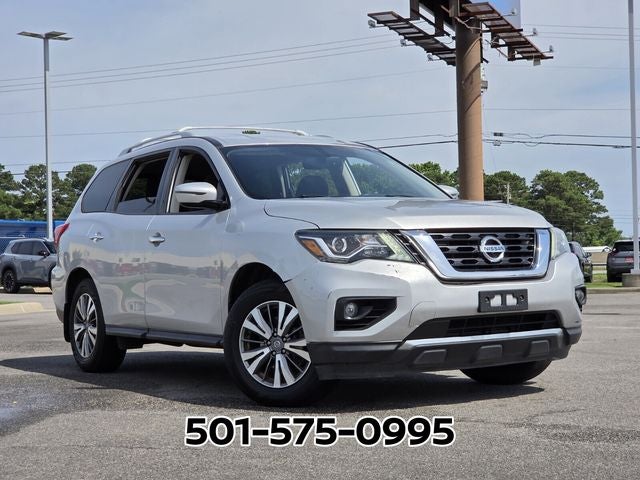 2020 Nissan Pathfinder SV