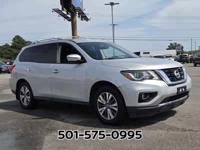 2020 Nissan Pathfinder SV