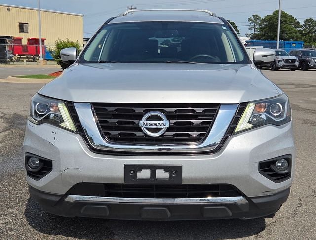 2020 Nissan Pathfinder SV