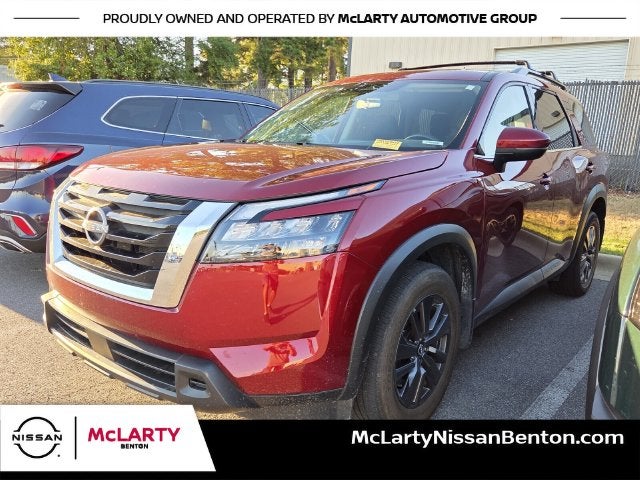 2023 Nissan Pathfinder SV