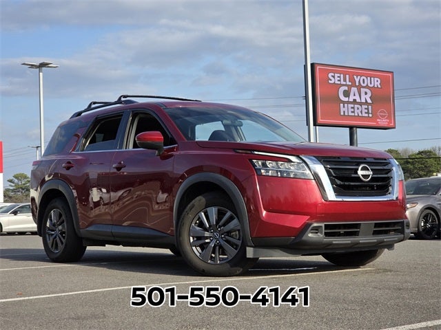2022 Nissan Pathfinder SV