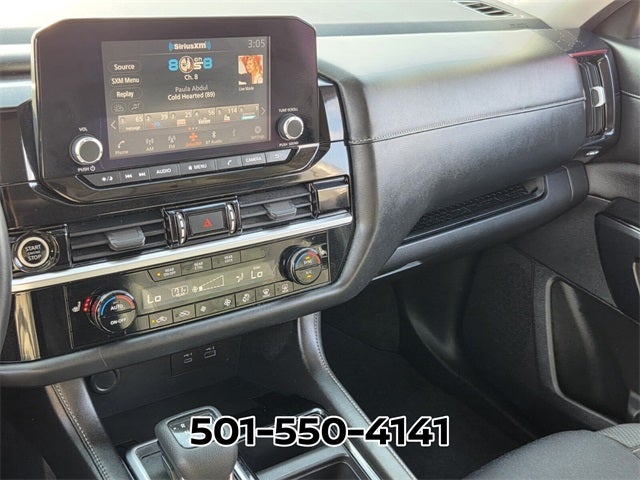 2022 Nissan Pathfinder SV