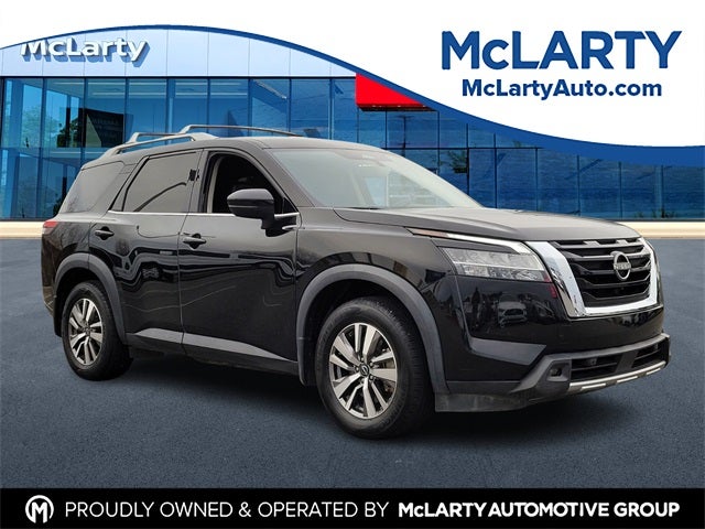 2022 Nissan Pathfinder SL