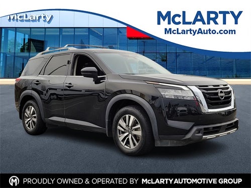 2022 Nissan Pathfinder SL