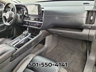 2022 Nissan Pathfinder SL