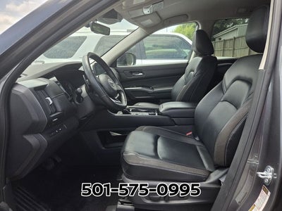 2024 Nissan Pathfinder SL