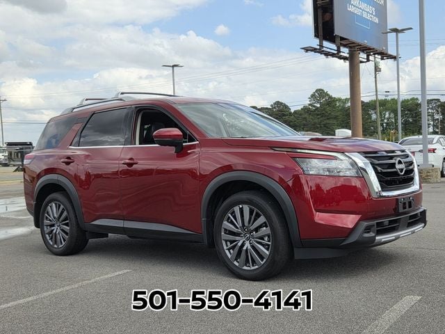 2025 Nissan Pathfinder SL