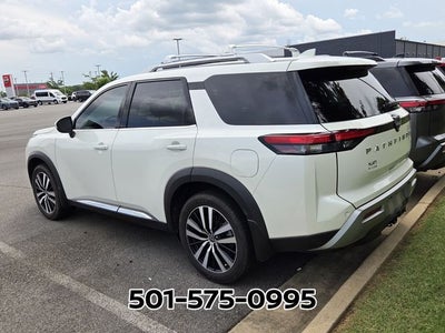 2024 Nissan Pathfinder Platinum