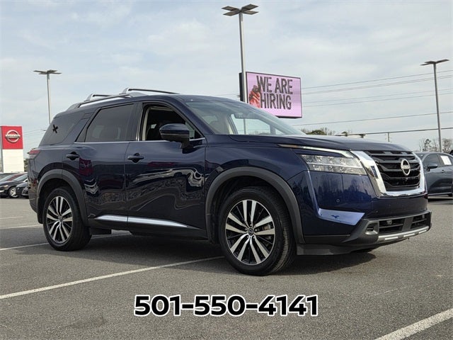 2023 Nissan Pathfinder Platinum