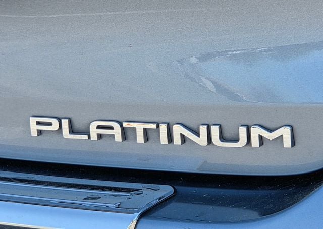 2023 Toyota Highlander Platinum