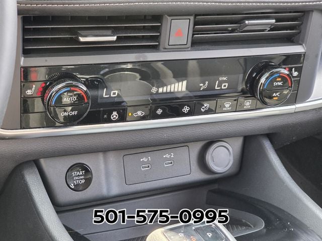 2025 Nissan Rogue SV