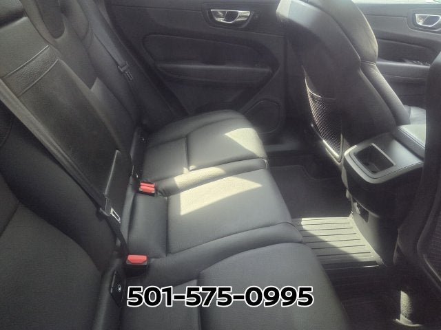 2021 Volvo XC60 T5 Momentum