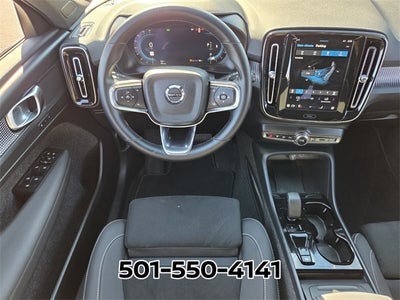 2025 Volvo XC40 B5 Plus Dark Theme