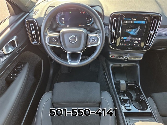 2025 Volvo XC40 B5 Plus Dark Theme