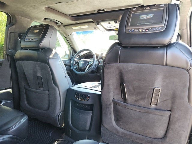 2019 Cadillac Escalade Platinum Edition