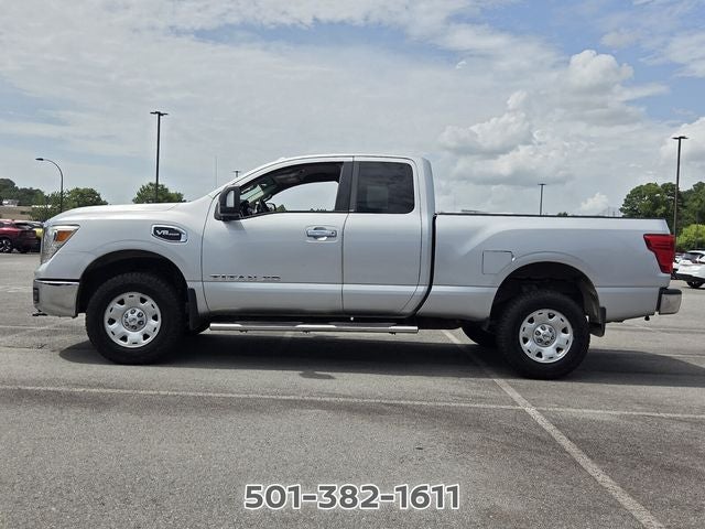 2017 Nissan Titan XD SV
