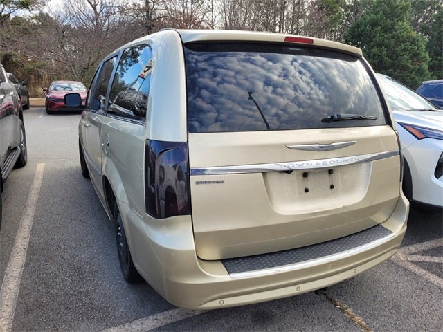 2011 Chrysler Town & Country Touring