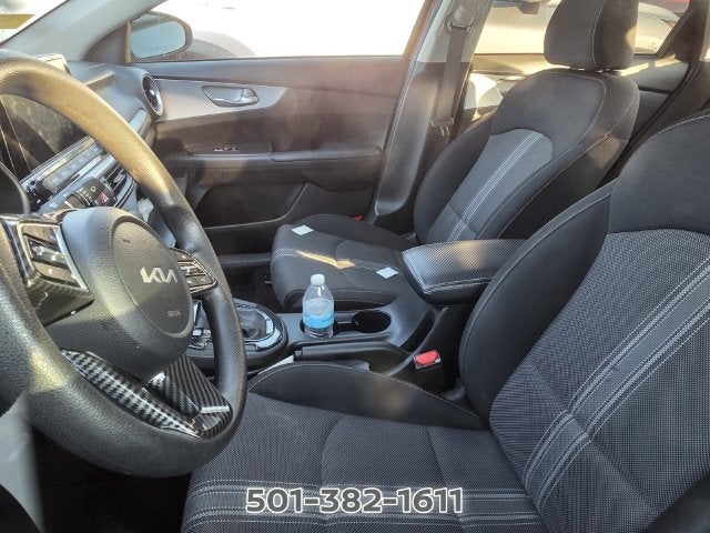 2024 Kia Forte Base