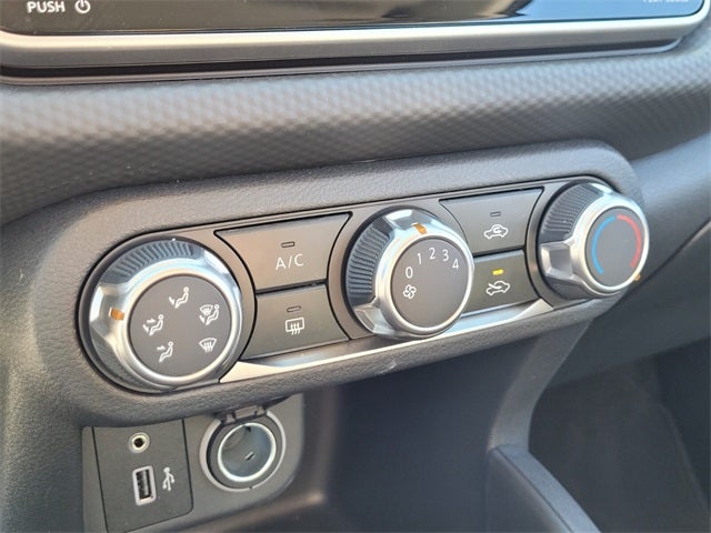 2025 Nissan Kicks Play S