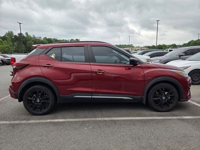 2021 Nissan Kicks SR