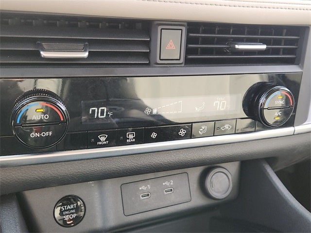 2025 Nissan Rogue SV