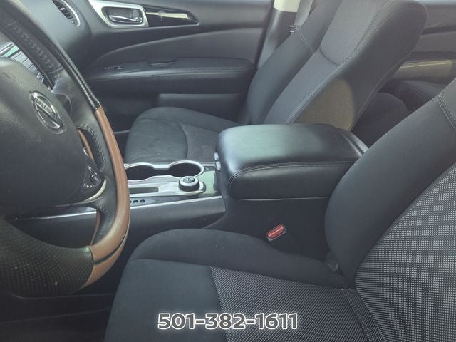 2020 Nissan Pathfinder SV