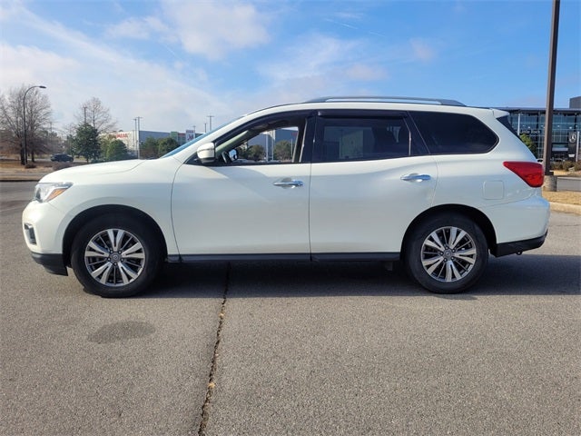 2019 Nissan Pathfinder SV