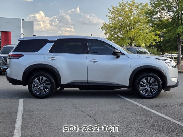 2023 Nissan Pathfinder S