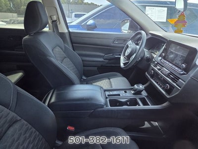 2023 Nissan Pathfinder S