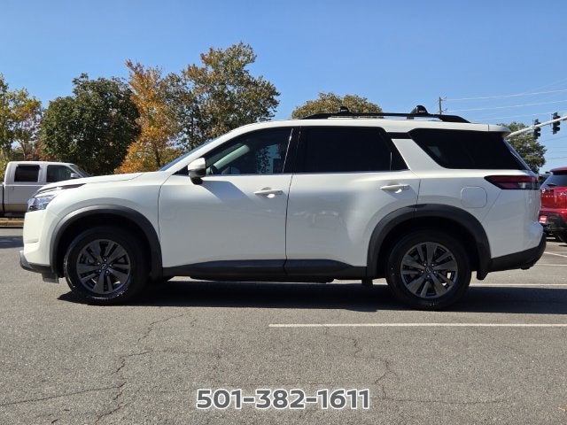2022 Nissan Pathfinder SV