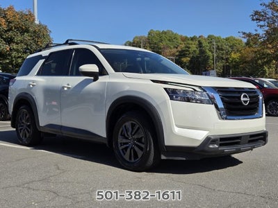 2022 Nissan Pathfinder SV