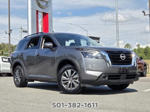 2024 Nissan Pathfinder SV