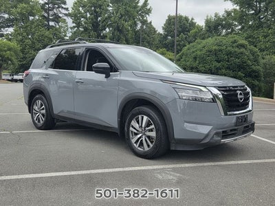 2022 Nissan Pathfinder SL