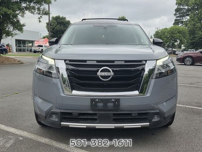 2022 Nissan Pathfinder SL
