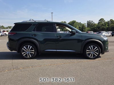 2022 Nissan Pathfinder Platinum