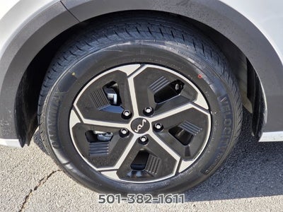 2025 Kia Niro LX