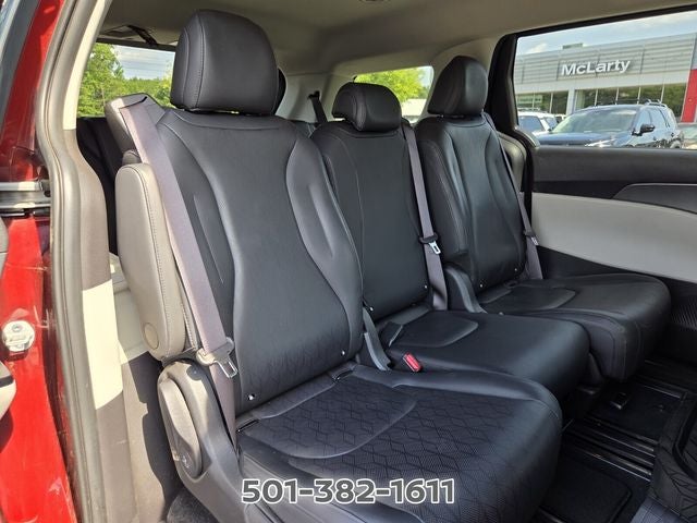 2023 Kia Carnival LX Seat Package